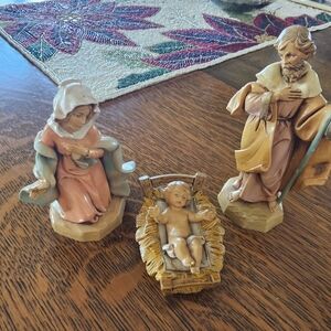 Fontanini Classic Nativity 3 Piece Set with Mary, Joseph, and Baby Jesus